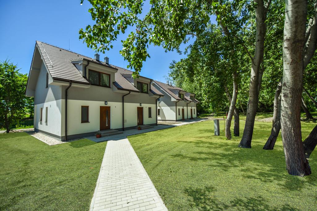 Penzion Platan Dunajská Streda Exterior foto